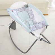 Fisher Price Auto Rock ’n Play™ Sleeper - Waterscape™
