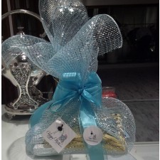 $ 100 Exclusive Happy Welcome Gift Basket Blue